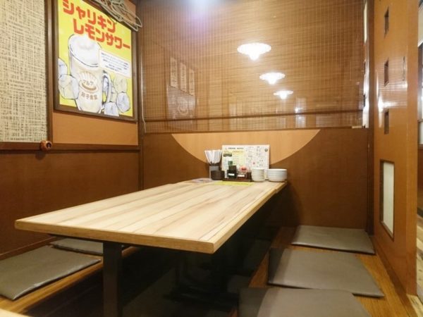 餃子食堂マルケン泉中央店 一皿180円からのお手頃価格 持ち帰りもok いずとみ仙台
